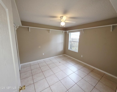 38 Pebble Wood Lane - Photo Thumbnail 7