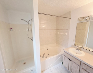 38 Pebble Wood Lane - Photo Thumbnail 13