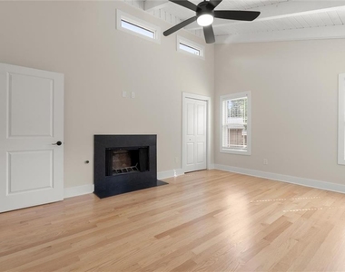 404 Way Bridge Court Ne - Photo Thumbnail 29