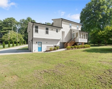 404 Way Bridge Court Ne - Photo Thumbnail 42