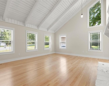 404 Way Bridge Court Ne - Photo Thumbnail 15