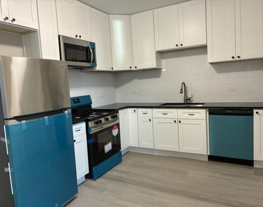 1542 Victoria Avenue - Photo Thumbnail 7