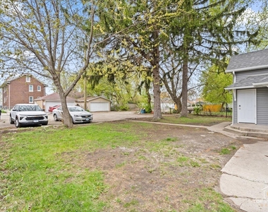 1542 Victoria Avenue - Photo Thumbnail 16