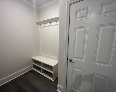 7214 Whitewater Drive - Photo Thumbnail 11