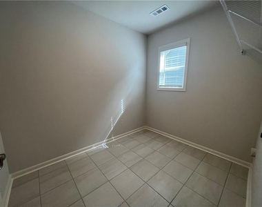 7214 Whitewater Drive - Photo Thumbnail 20