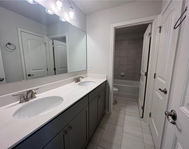 7214 Whitewater Drive - Photo Thumbnail 18