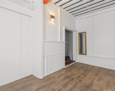 1081 Mcmillan Street Nw - Photo Thumbnail 12
