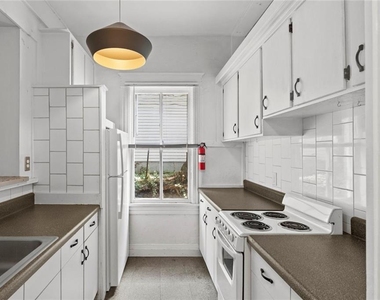 1081 Mcmillan Street Nw - Photo Thumbnail 9