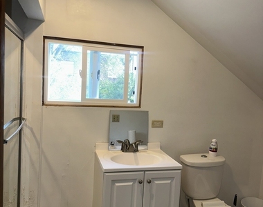 108 E Webster Street - Photo Thumbnail 1