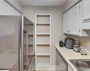 3104 Pine Heights Drive Ne - Photo Thumbnail 2