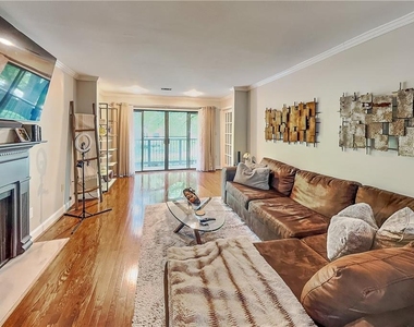 3104 Pine Heights Drive Ne - Photo Thumbnail 1
