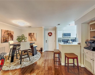 3104 Pine Heights Drive Ne - Photo Thumbnail 4