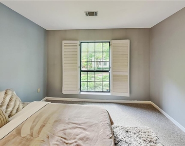3104 Pine Heights Drive Ne - Photo Thumbnail 11