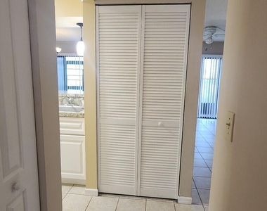 27 Veronese Court - Photo Thumbnail 6
