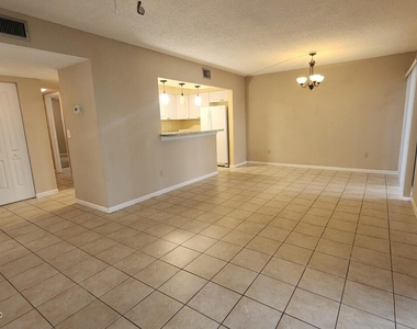 27 Veronese Court - Photo Thumbnail 2