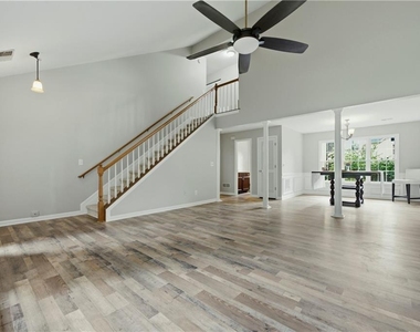 2110 November Court Nw - Photo Thumbnail 7
