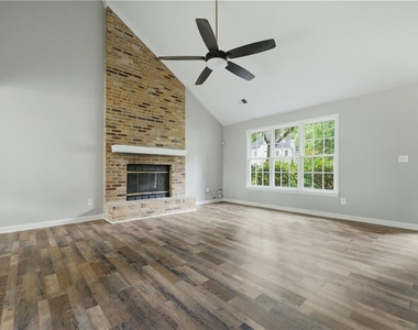 2110 November Court Nw - Photo Thumbnail 6