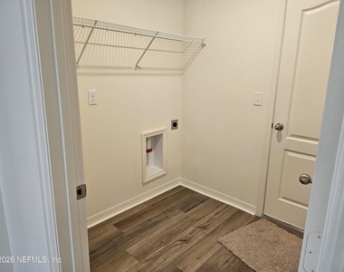 25 Radium Lane - Photo Thumbnail 8