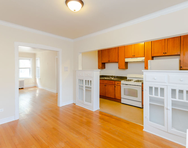 5104 W 18th Street - Photo Thumbnail 3