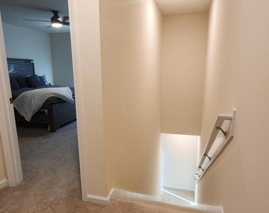 37 Temple Drive - Photo Thumbnail 20