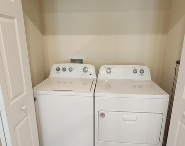 37 Temple Drive - Photo Thumbnail 14