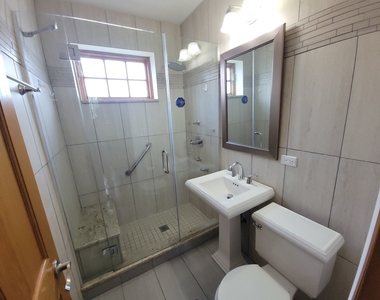 2151 W Granville Avenue - Photo Thumbnail 12