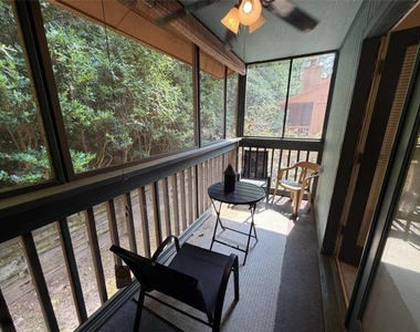 878 Lake Hollow Boulevard - Photo Thumbnail 21
