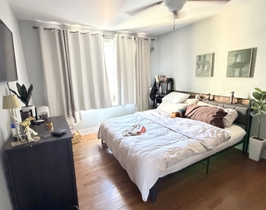 3153 W Augusta Boulevard - Photo Thumbnail 7
