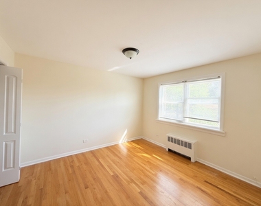 2605 W Fitch Avenue - Photo Thumbnail 3