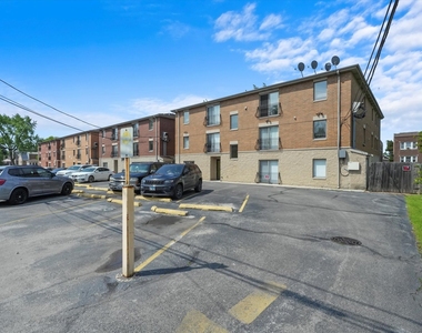3423 Ridgeland Avenue - Photo Thumbnail 19