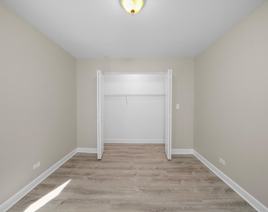 3423 Ridgeland Avenue - Photo Thumbnail 14
