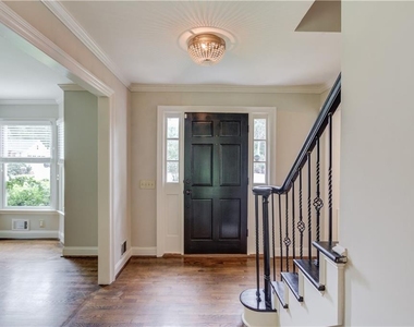 153 Lantern Ridge Court - Photo Thumbnail 4