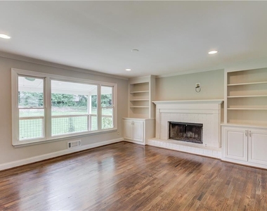 153 Lantern Ridge Court - Photo Thumbnail 10