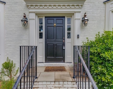 153 Lantern Ridge Court - Photo Thumbnail 2