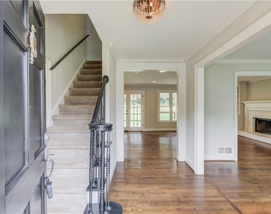 153 Lantern Ridge Court - Photo Thumbnail 3