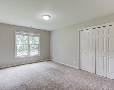 153 Lantern Ridge Court - Photo Thumbnail 32
