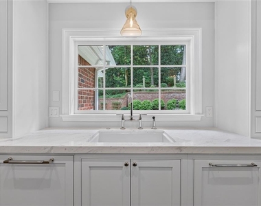 140 Valley Road Nw - Photo Thumbnail 25