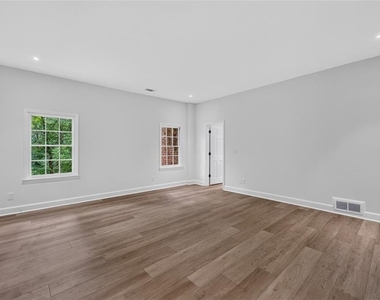 140 Valley Road Nw - Photo Thumbnail 59