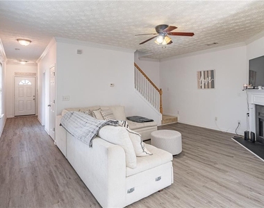 4834 Zephyr Cove Place - Photo Thumbnail 7