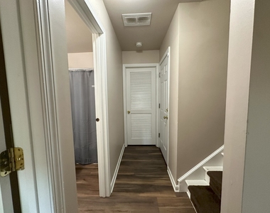 276 Sioux Drive - Photo Thumbnail 16