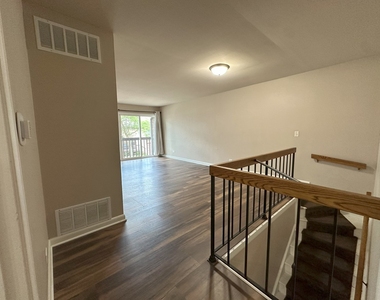 276 Sioux Drive - Photo Thumbnail 4