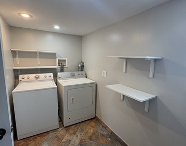 9331 S Evans Avenue - Photo Thumbnail 11