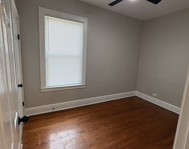9331 S Evans Avenue - Photo Thumbnail 3