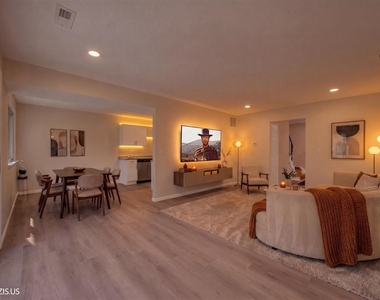 1405 Merrimac Lane N - Photo Thumbnail 4