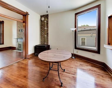 2338 S Blue Island Avenue - Photo Thumbnail 6