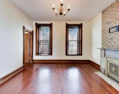 2338 S Blue Island Avenue - Photo Thumbnail 3