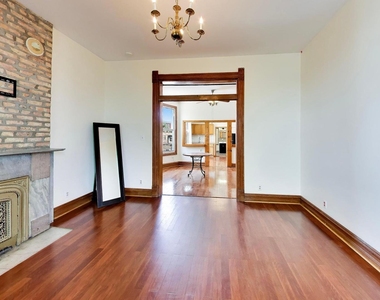 2338 S Blue Island Avenue - Photo Thumbnail 5