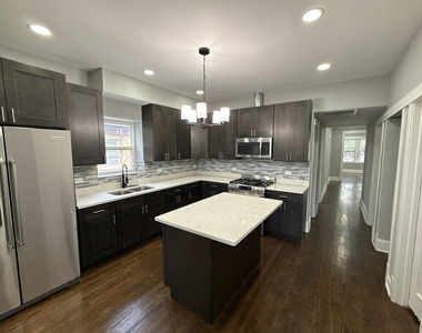2552 N Austin Avenue - Photo Thumbnail 20