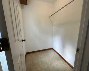 37 S Heather Drive - Photo Thumbnail 10