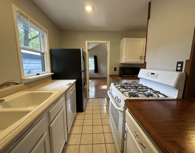 37 S Heather Drive - Photo Thumbnail 6